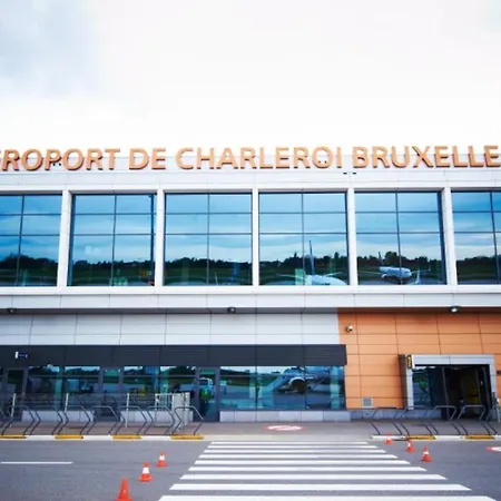 Tirou 5 Centre - Gare - Aéroport *